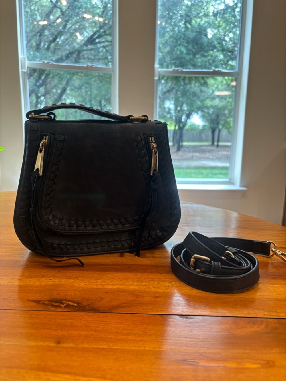 Urban Expressions Black Woven Crossbody Bag with Gold Hardware
